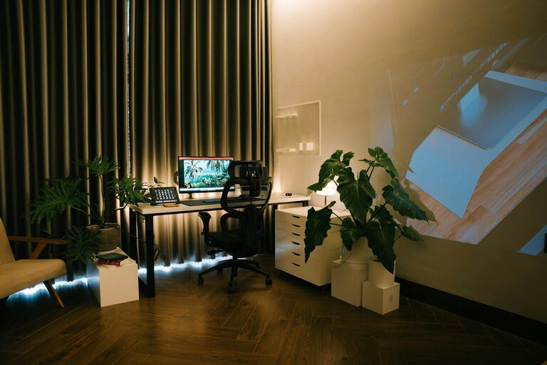 Creating a Cosy and Inviting Home Office Space: Top Tips